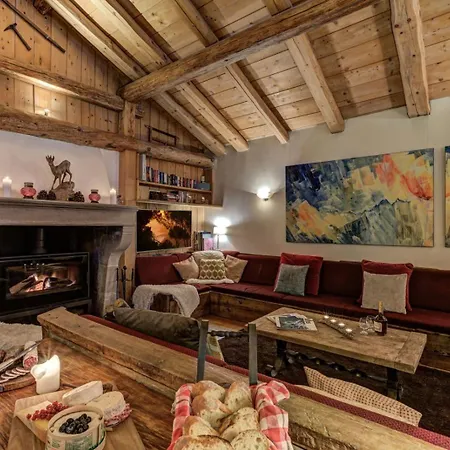 Alpine Luxury Chalet In 木屋